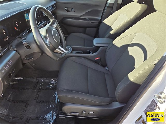 Used 2024 Hyundai Kona SEL image 11