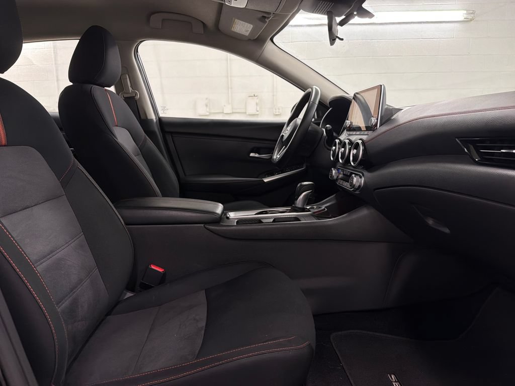 Used 2025 Nissan Sentra SR FWD image 28