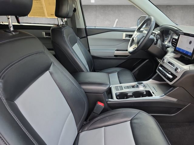 Certified 2023 Ford Explorer XLT w/ Equipment Group 202A image 24