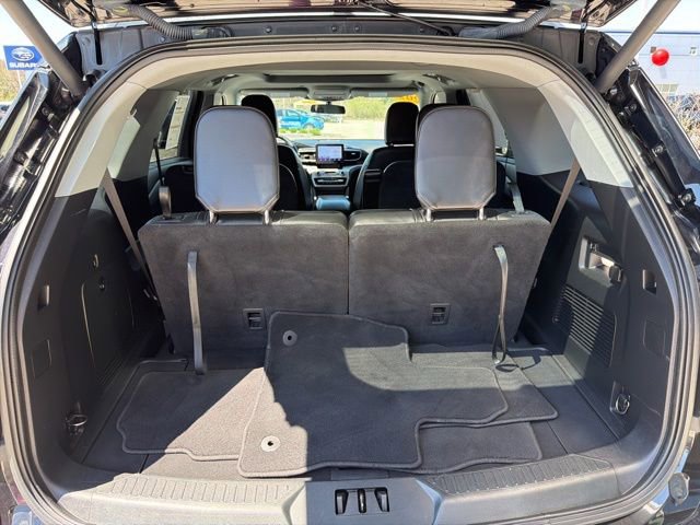 Certified 2022 Ford Explorer XLT w/ Equipment Group 202A AWD/4WD image 23