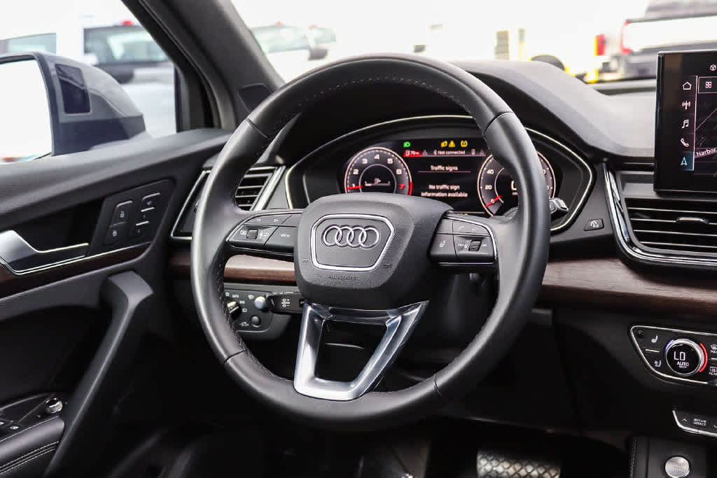 Used 2023 Audi Q5 2.0T Prestige w/ Prestige Package AWD/4WD image 15