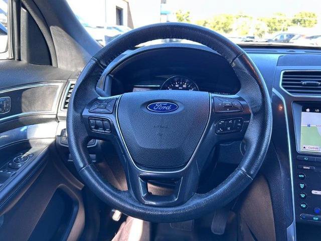 Certified 2019 Ford Explorer Limited w/ Class III Trailer Tow Package image 14