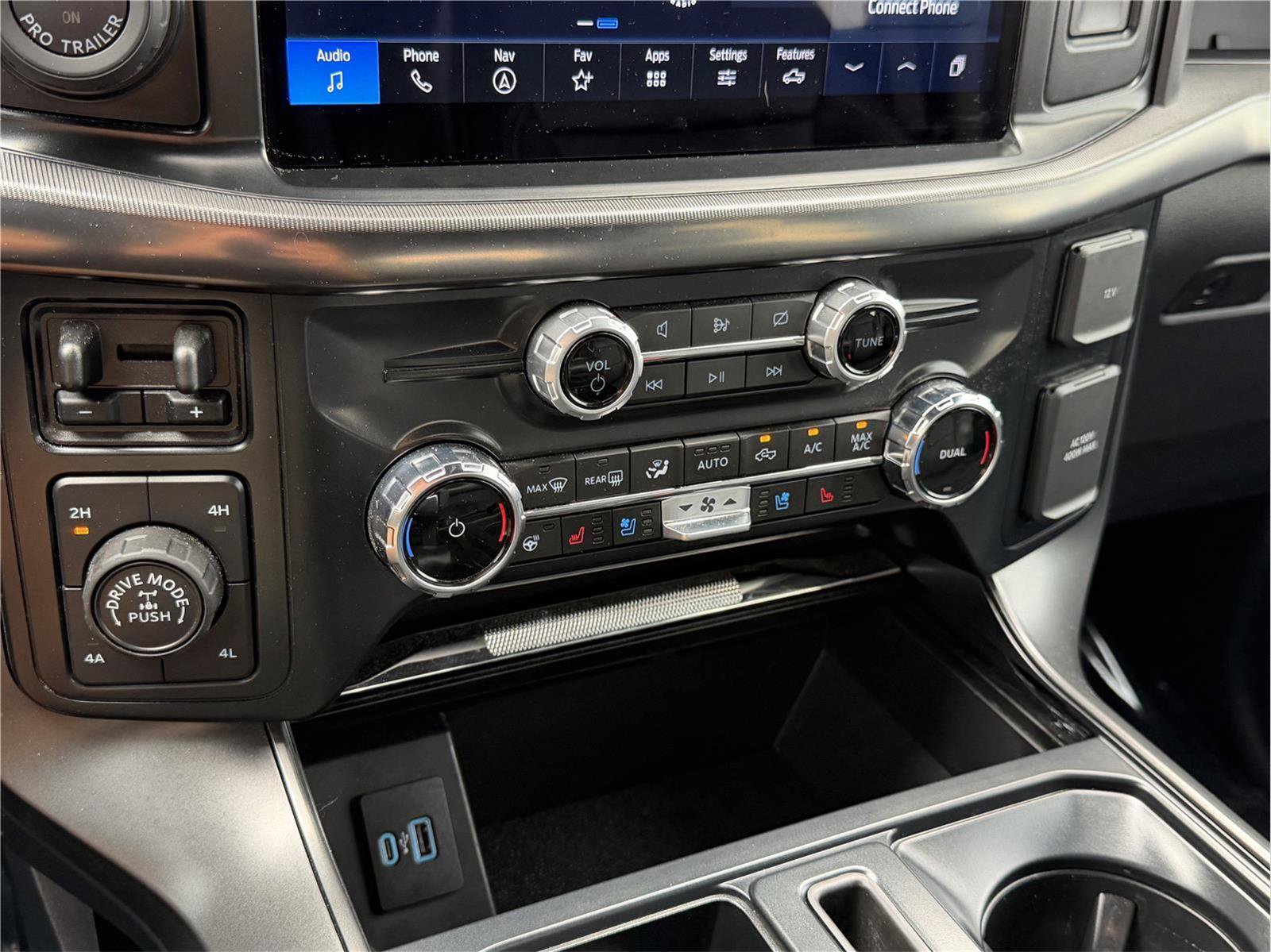 Certified 2024 Ford F150 Lariat w/ FX4 Off-Road Package AWD/4WD image 23