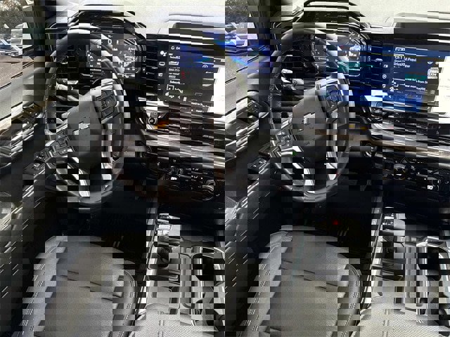 Used 2023 Chevrolet Silverado 1500 LTZ image 13