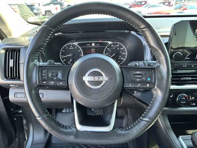 Used 2024 Nissan Pathfinder SL w/ SL Premium Package FWD image 6