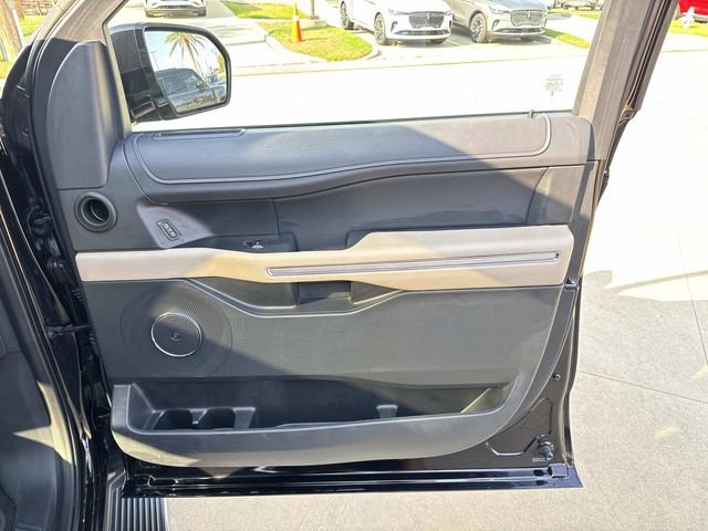 Certified 2023 Ford Expedition Limited image 14