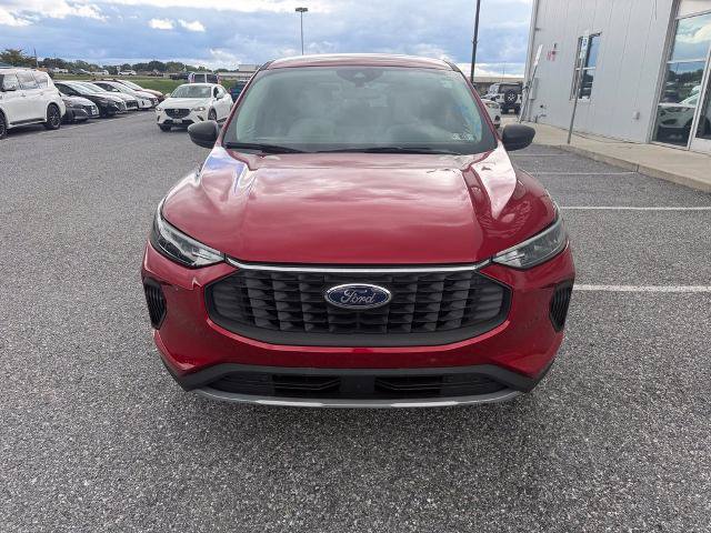 Certified 2025 Ford Escape Active w/ Tech Pack #1 AWD/4WD image 3
