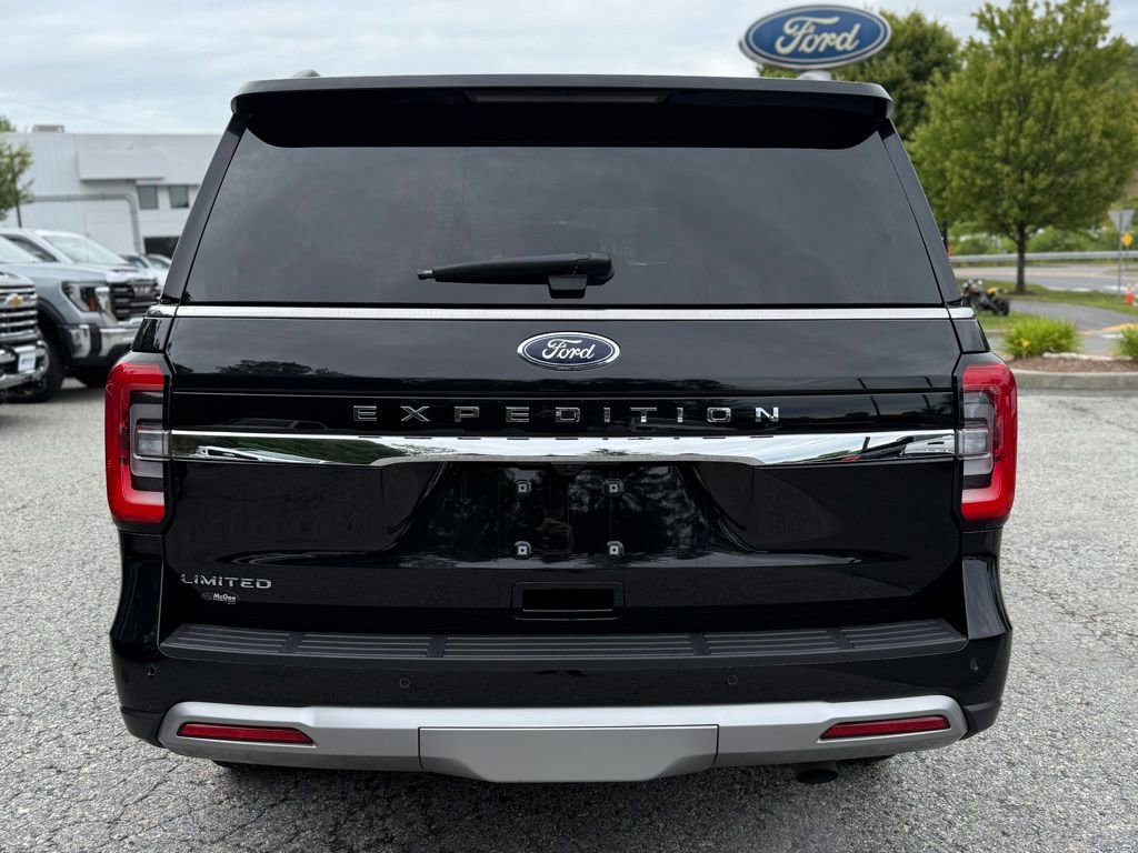Certified 2024 Ford Expedition Limited image 3
