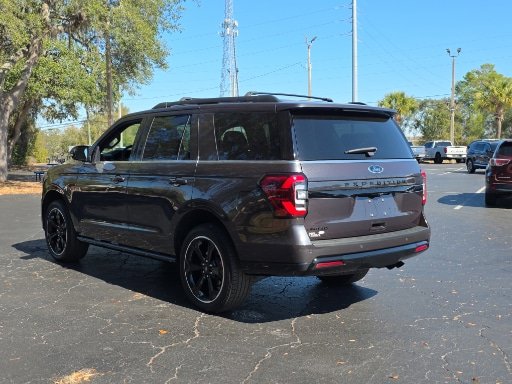 Certified 2024 Ford Expedition Limited AWD/4WD image 11