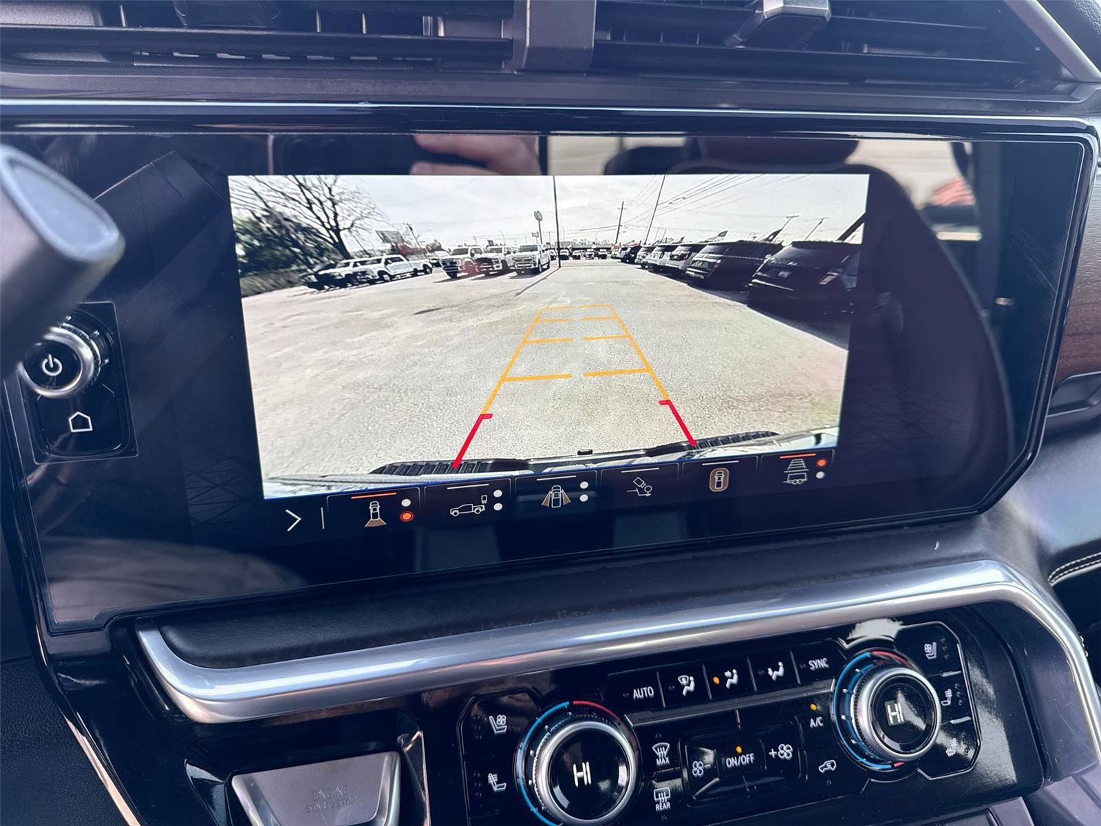 Used 2024 GMC Sierra 2500 Denali Ultimate image 24