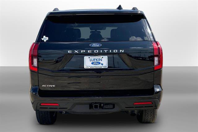 Certified 2025 Ford Expedition Active AWD/4WD image 3