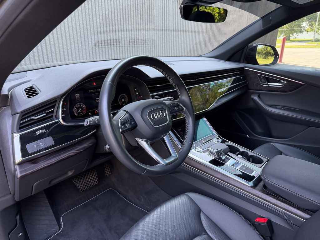 Used 2022 Audi Q8 Premium Plus AWD/4WD image 11