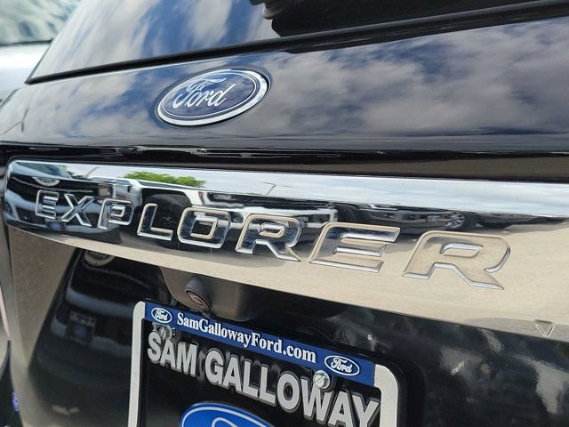 Certified 2022 Ford Explorer XLT AWD/4WD image 8