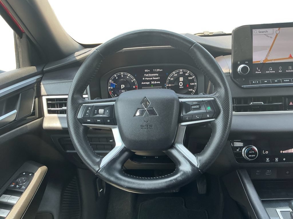 Used 2024 Mitsubishi Outlander SE Black Edition FWD image 18