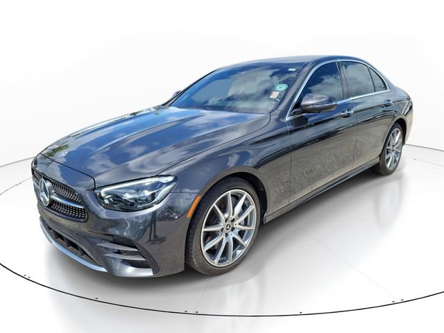 Used 2022 Mercedes-Benz E 350 Sedan w/ AMG Line Exterior image 4