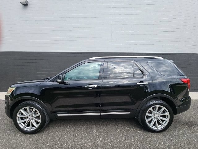 Certified 2017 Ford Explorer Limited w/ Equipment Group 301A AWD/4WD image 3