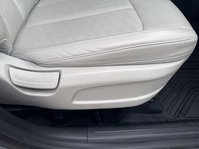 Used 2024 Kia Sorento S w/ Panoramic Sunroof Package image 31