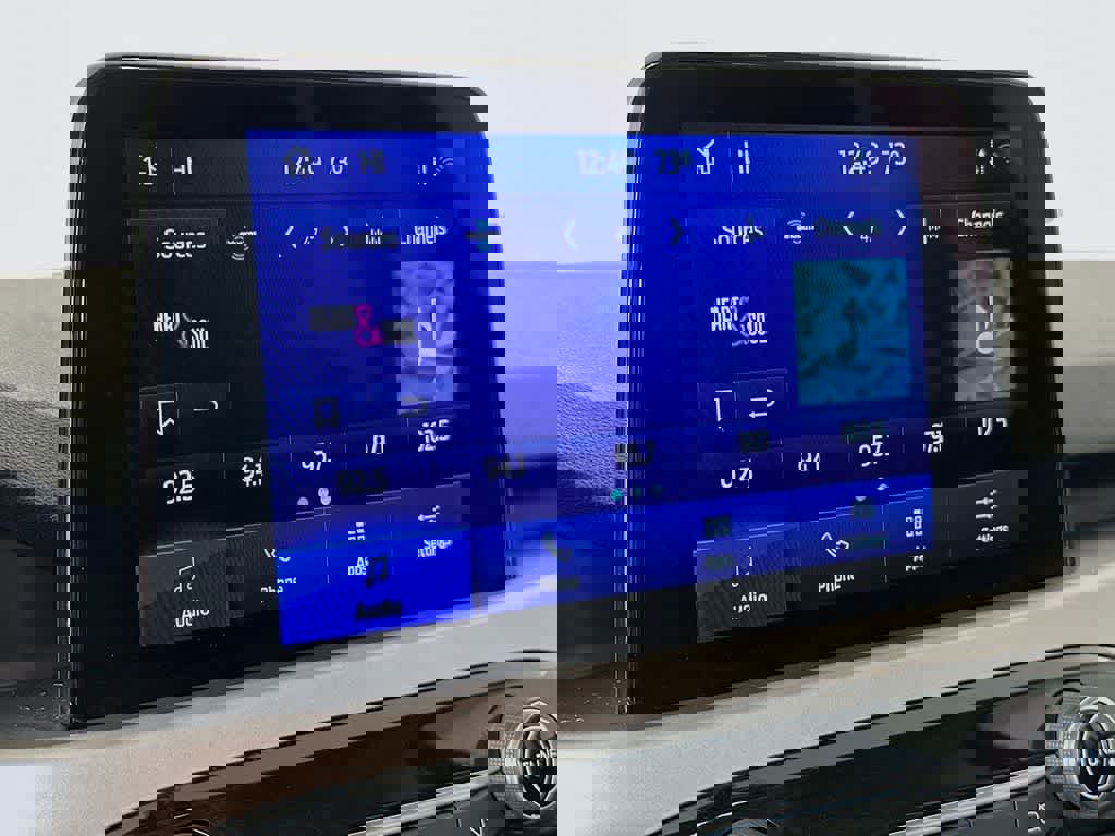 Certified 2022 Ford Escape SE w/ Cold Weather Package image 19