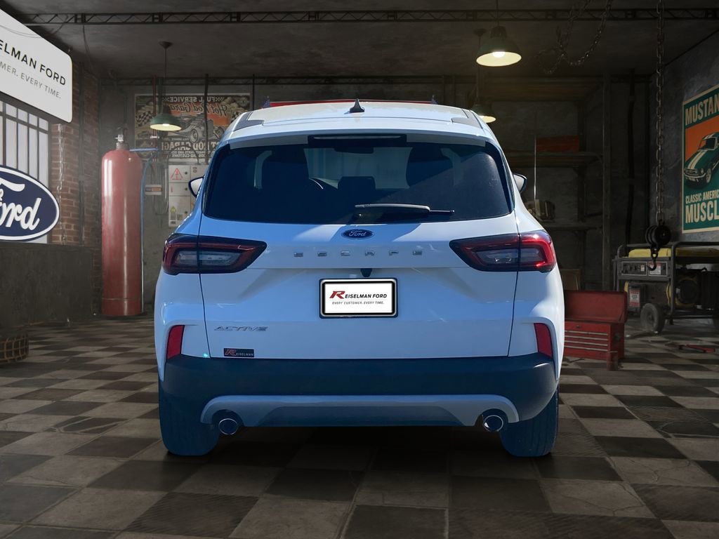 Certified 2025 Ford Escape Active FWD image 5