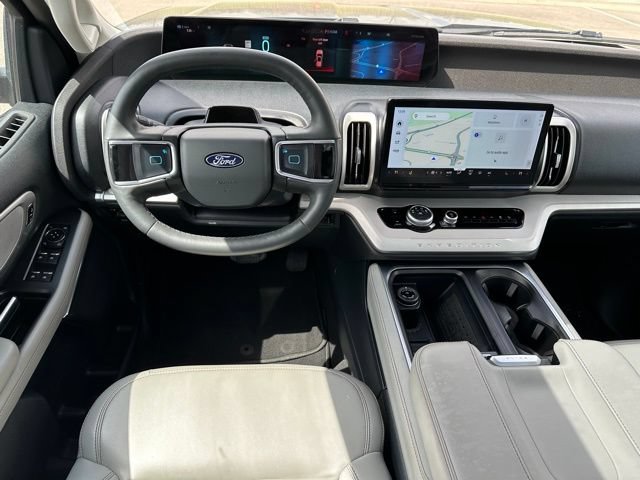 Certified 2025 Ford Expedition Active AWD/4WD image 23