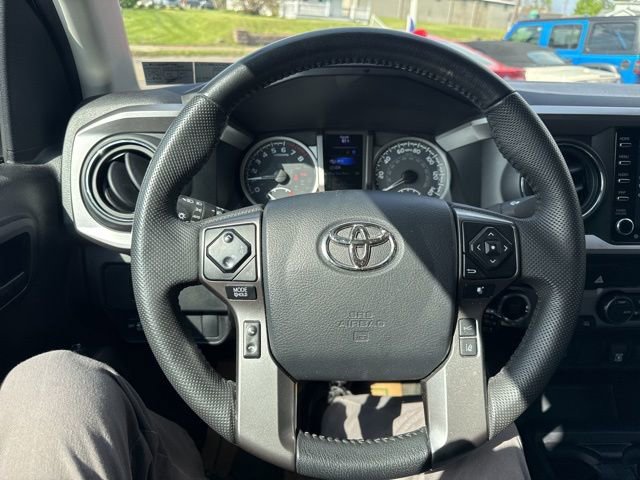 Used 2023 Toyota Tacoma SR5 AWD/4WD image 18