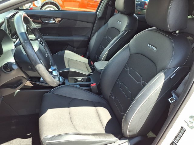 Used 2024 Kia Forte GT-Line w/ GT-Line Premium Package FWD image 4