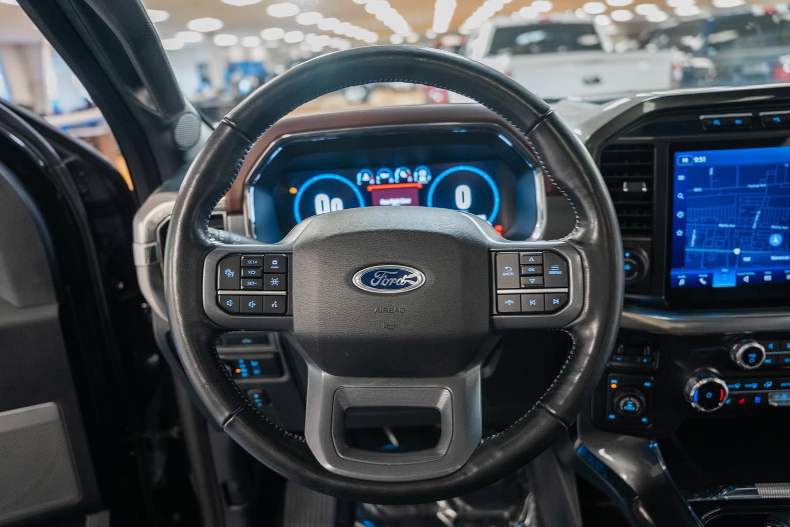 Certified 2023 Ford F150 Lariat w/ Equipment Group 502A High image 38