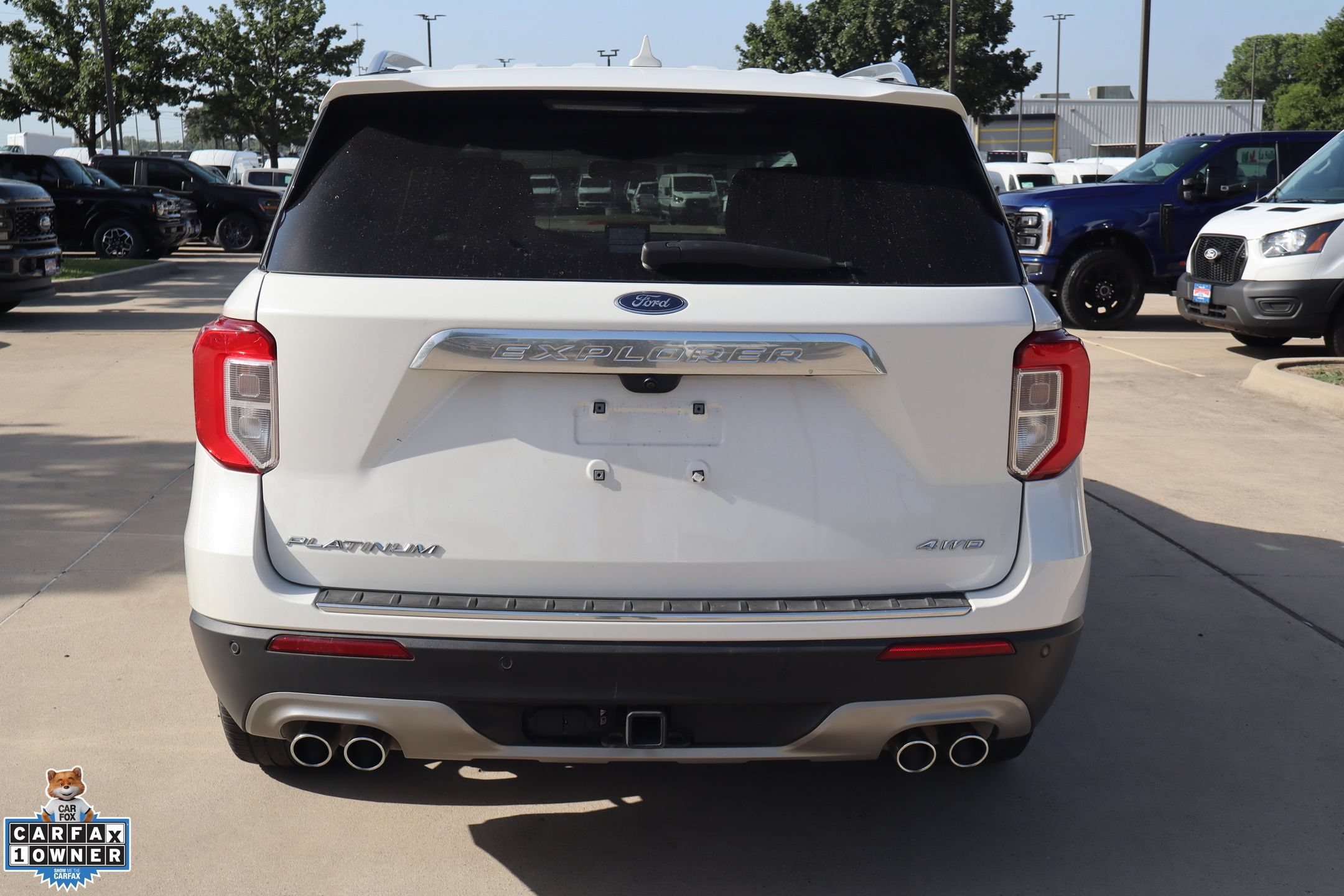 Certified 2024 Ford Explorer Platinum w/ Technology Package AWD/4WD image 4