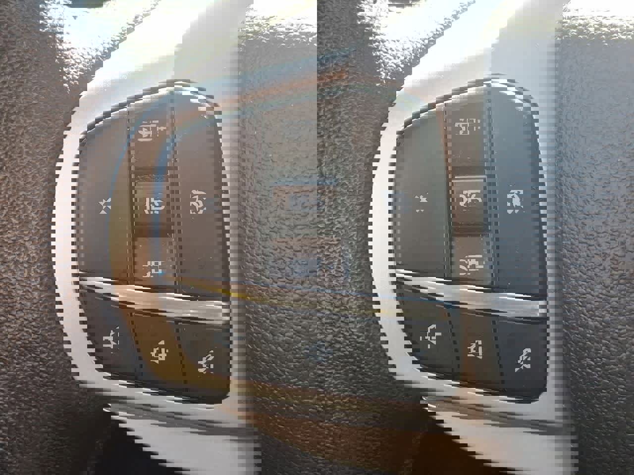 Certified 2023 Ford Explorer XLT image 23