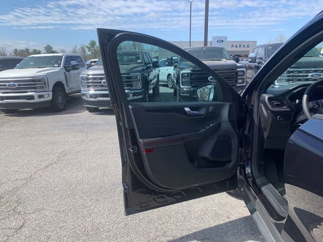 Certified 2023 Ford Escape ST-Line Elite w/ Premium Technology Package image 20