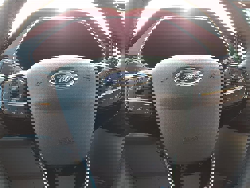 Certified 2024 Ford Escape Platinum w/ Premium Technology Package image 20