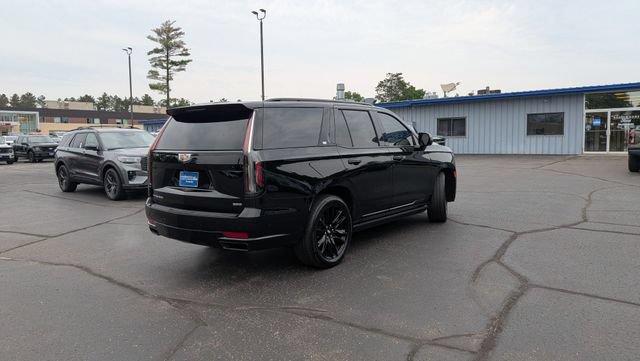 Used 2024 Cadillac Escalade Sport Platinum w/ Heavy-Duty Trailer Package AWD/4WD image 7