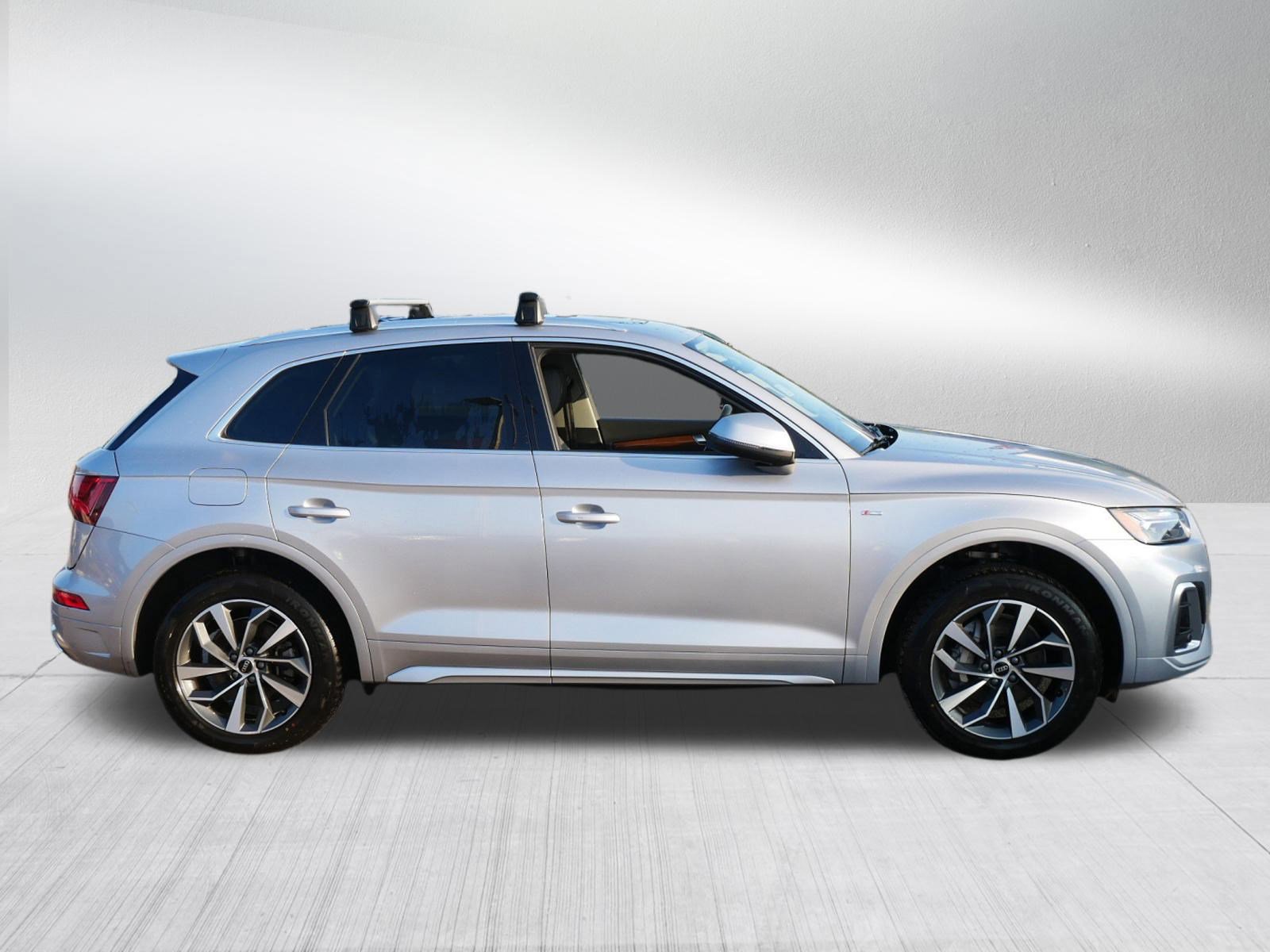 Used 2023 Audi Q5 2.0T Premium Plus image 3