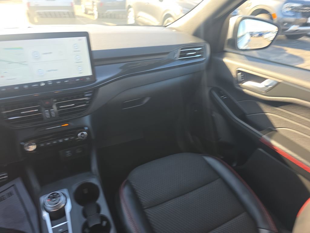 Certified 2023 Ford Escape ST-Line Elite AWD/4WD image 25