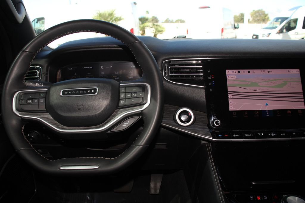 Used 2024 Jeep Wagoneer L Series II image 17