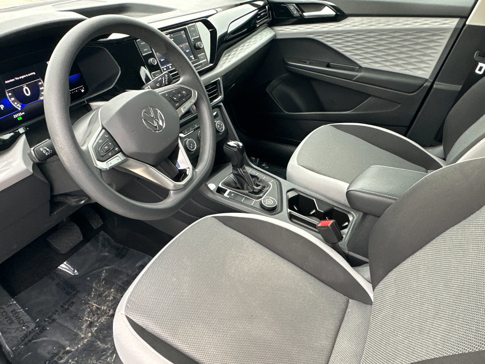 Used 2022 Volkswagen Taos S image 10