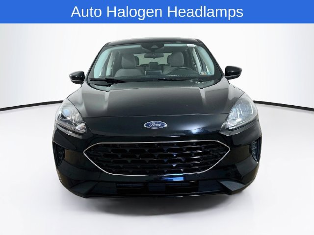 Certified 2022 Ford Escape SE w/ SE Sport Appearance Package AWD/4WD image 2