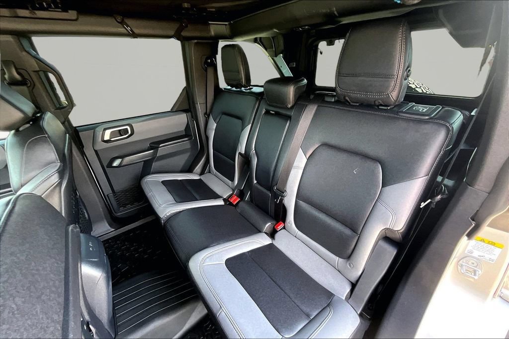 Certified 2024 Ford Bronco Black Diamond AWD/4WD image 26