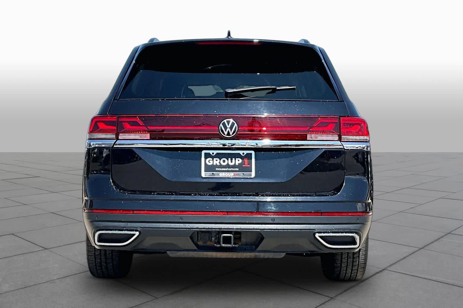 Used 2025 Volkswagen Atlas SE FWD image 5