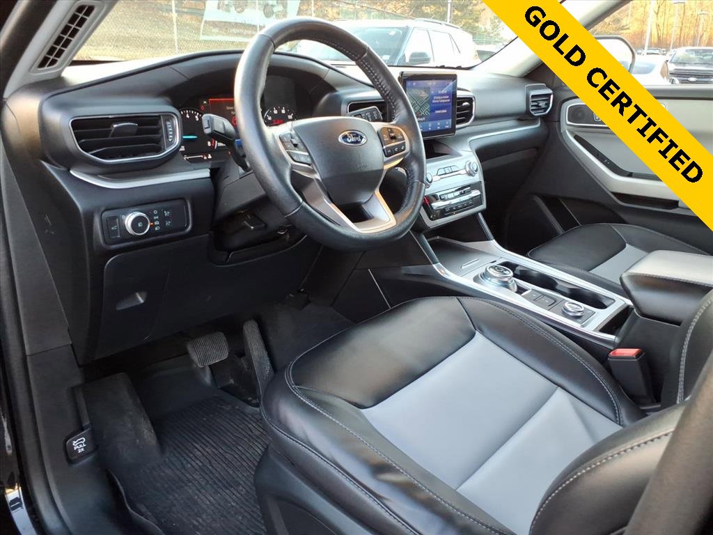 Certified 2022 Ford Explorer XLT w/ Equipment Group 202A image 13