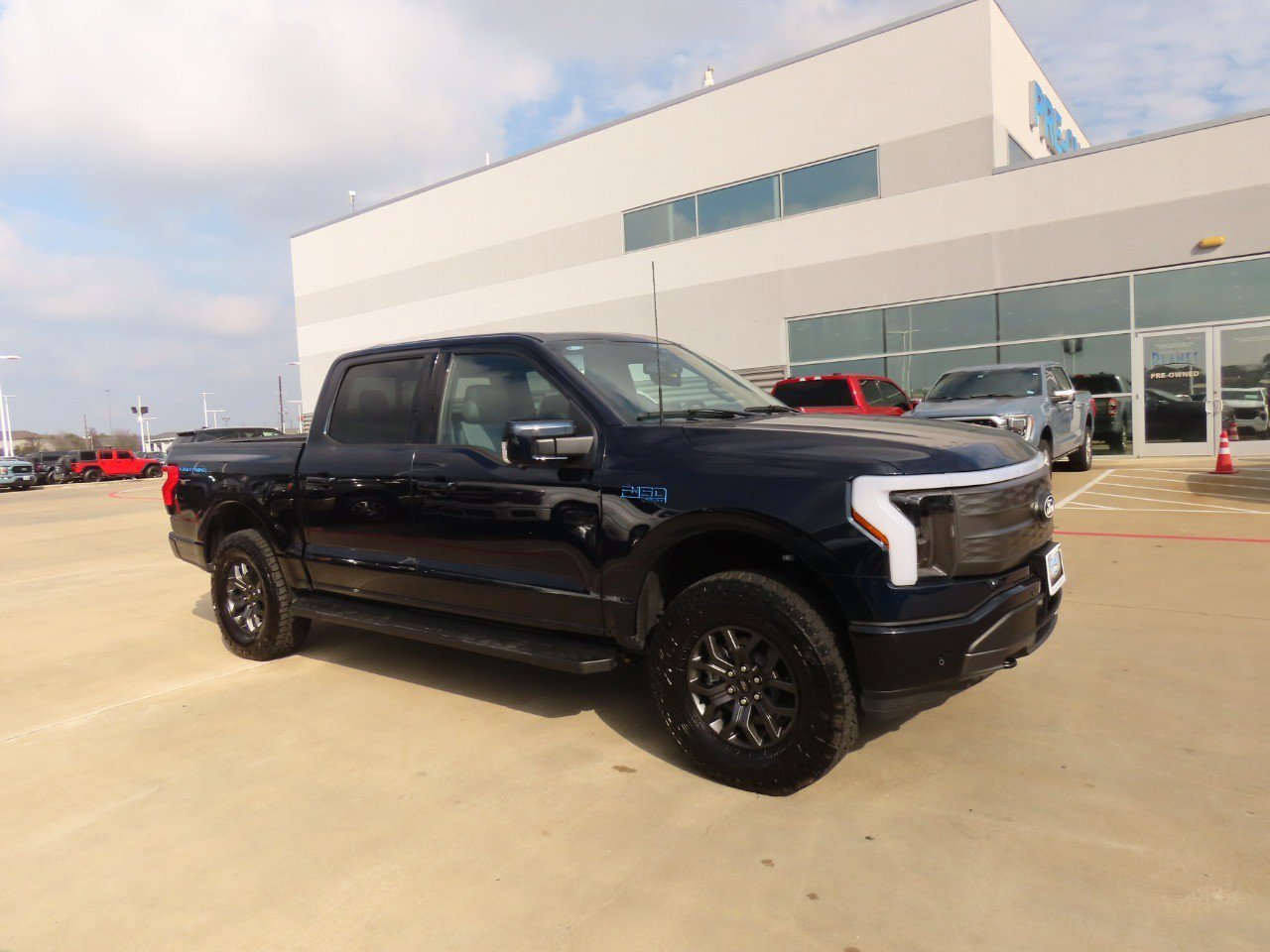 Certified 2025 Ford F150 Lightning Lariat image 7