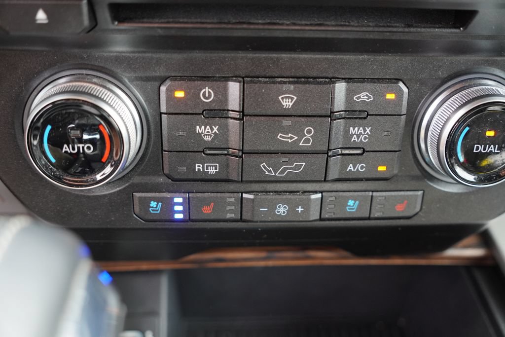 Certified 2018 Ford F150 Lariat w/ Equipment Group 502A Luxury AWD/4WD image 7
