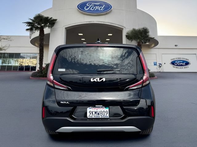 Used 2024 Kia Soul EX w/ Option Group 015 FWD image 7