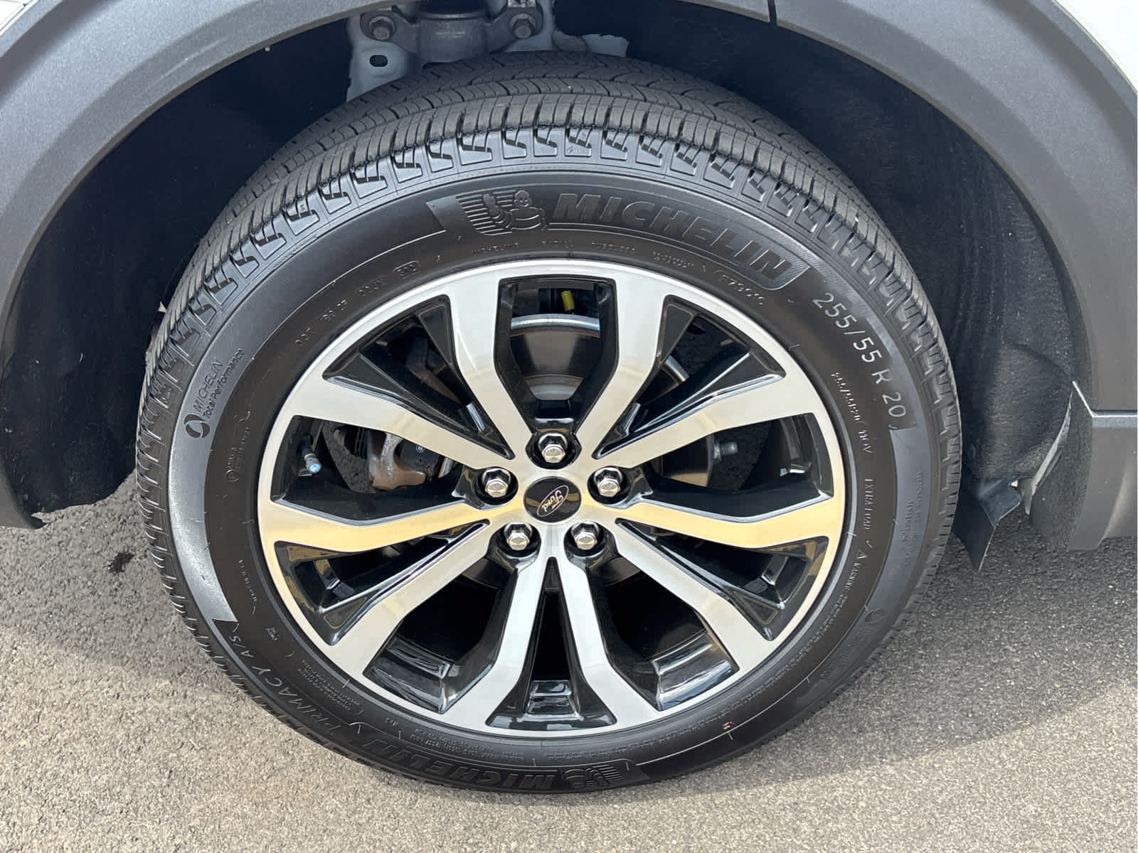 Certified 2025 Ford Explorer ST-Line image 32