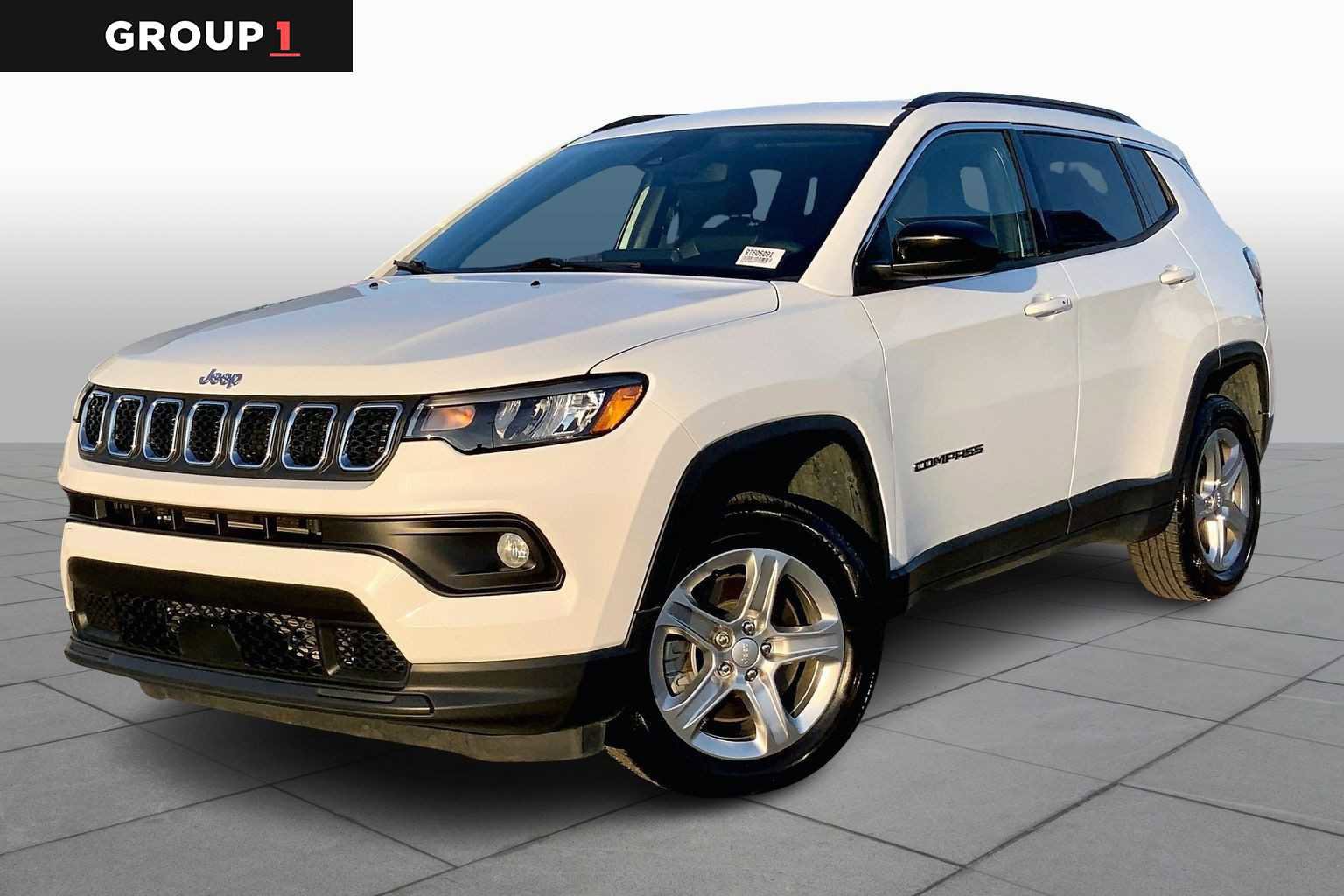 Used 2024 Jeep Compass Latitude image 5