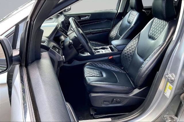Certified 2024 Ford Edge Titanium AWD/4WD image 25