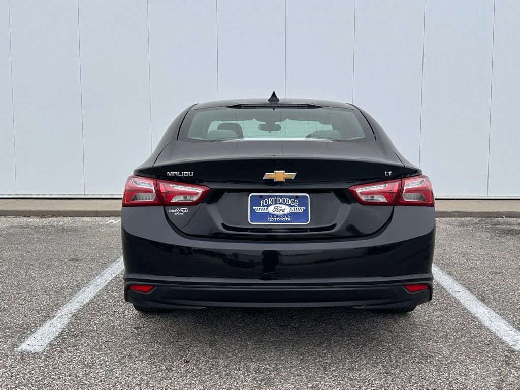 Used 2020 Chevrolet Malibu LT FWD image 4