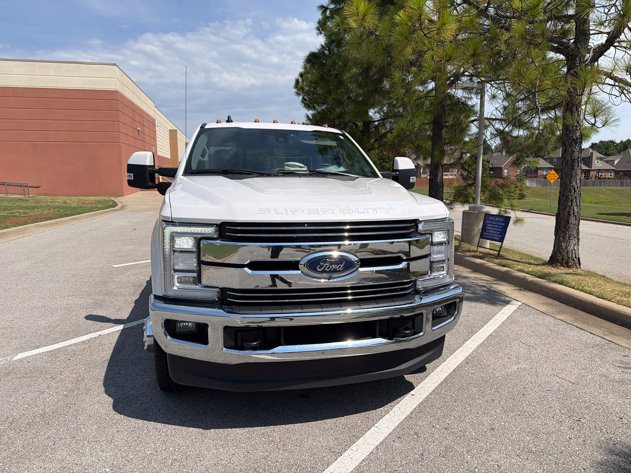 Certified 2019 Ford F350 Lariat w/ Lariat Ultimate Package AWD/4WD image 3