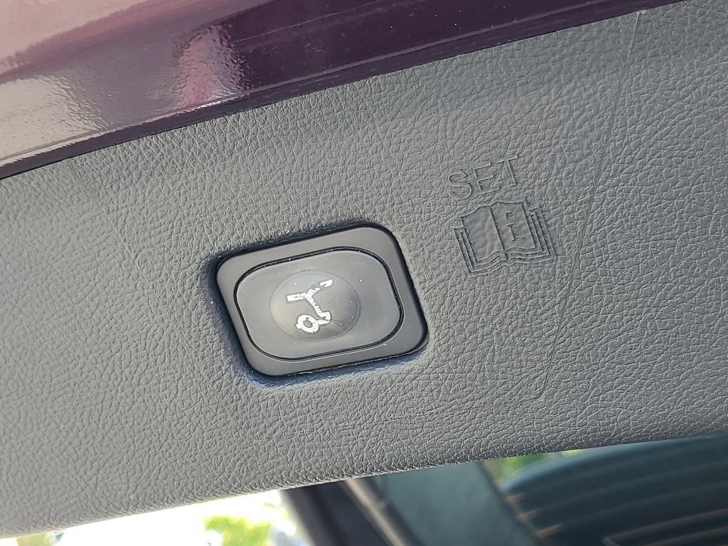 Certified 2024 Ford Edge ST-Line AWD/4WD image 9
