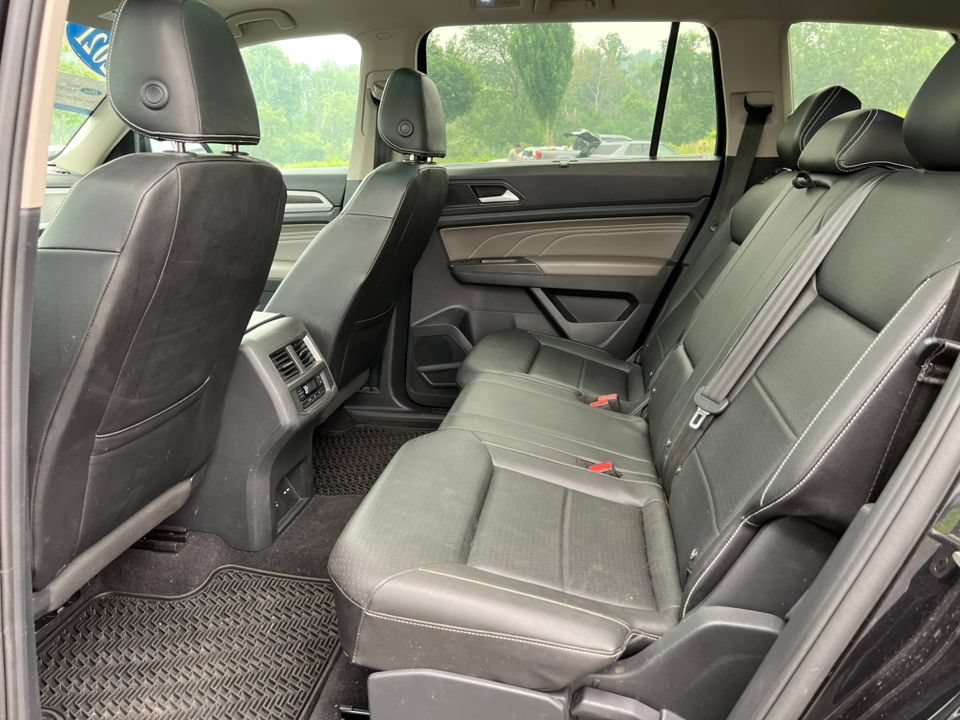 Used 2023 Volkswagen Atlas SE AWD/4WD image 4